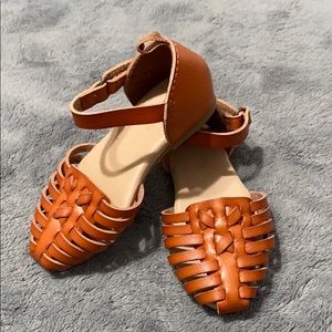 Old Navy, Toddler Size 6, huarache style sandals
